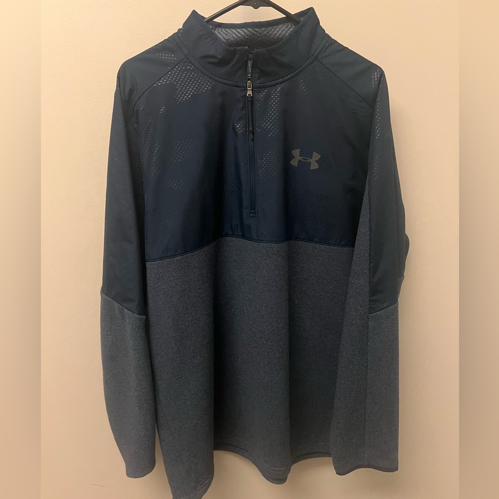 S O L D! Men’s Under Armour Half Zip Pullover